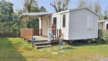 Mietunterkunft - Mobilheim 23M² 2 Zimmer + Terrasse 7M² - Camping Harrobia