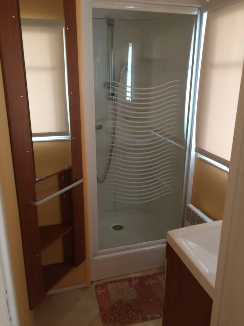 Mobil-Home N°111 - 2 Chambres - Vue Étang