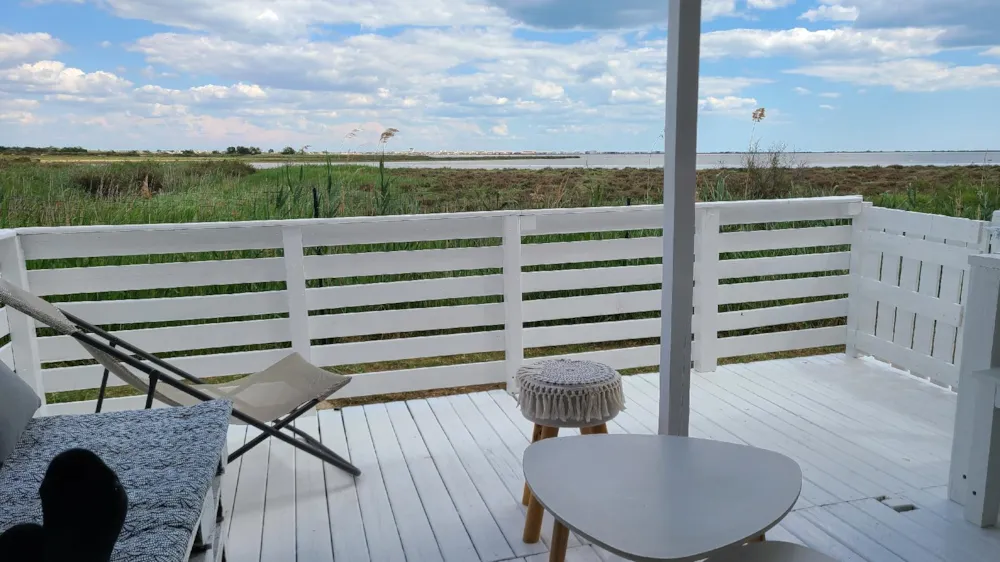 Accommodation - Mobile Home N°101- 2 Bedrooms - Pond View - Camping de l'Arnel