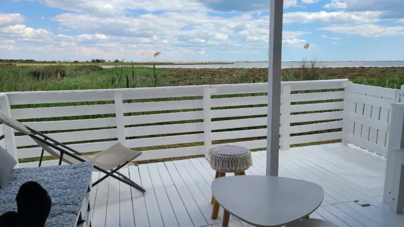 Mobil-Home N°101 - 2 Chambres - Vue Étang