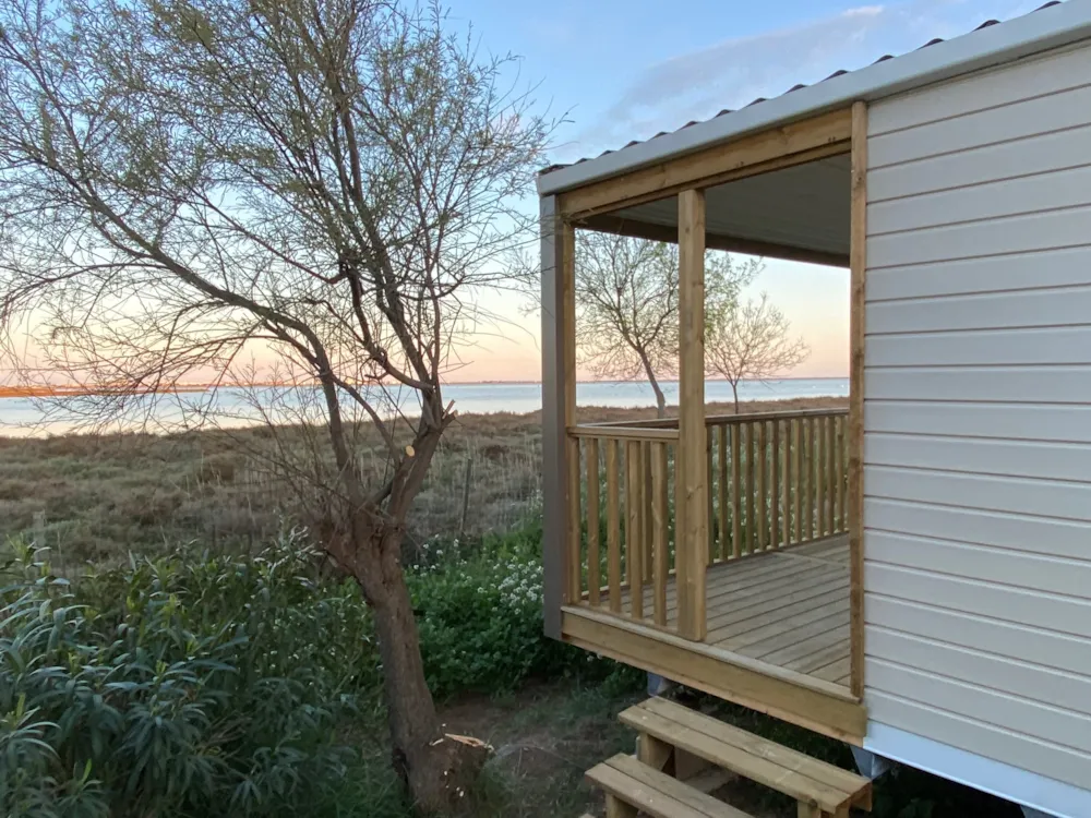 Accommodation - Mobile-Home Loggia Bay - 2 Bedrooms - Pond View - Camping de l'Arnel