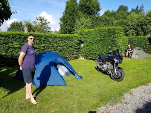 Emplacement - Forfait Solo (1 Tente / Moto Ou Vélo) - image n°2 - Camping Belvédère de l'Obiou