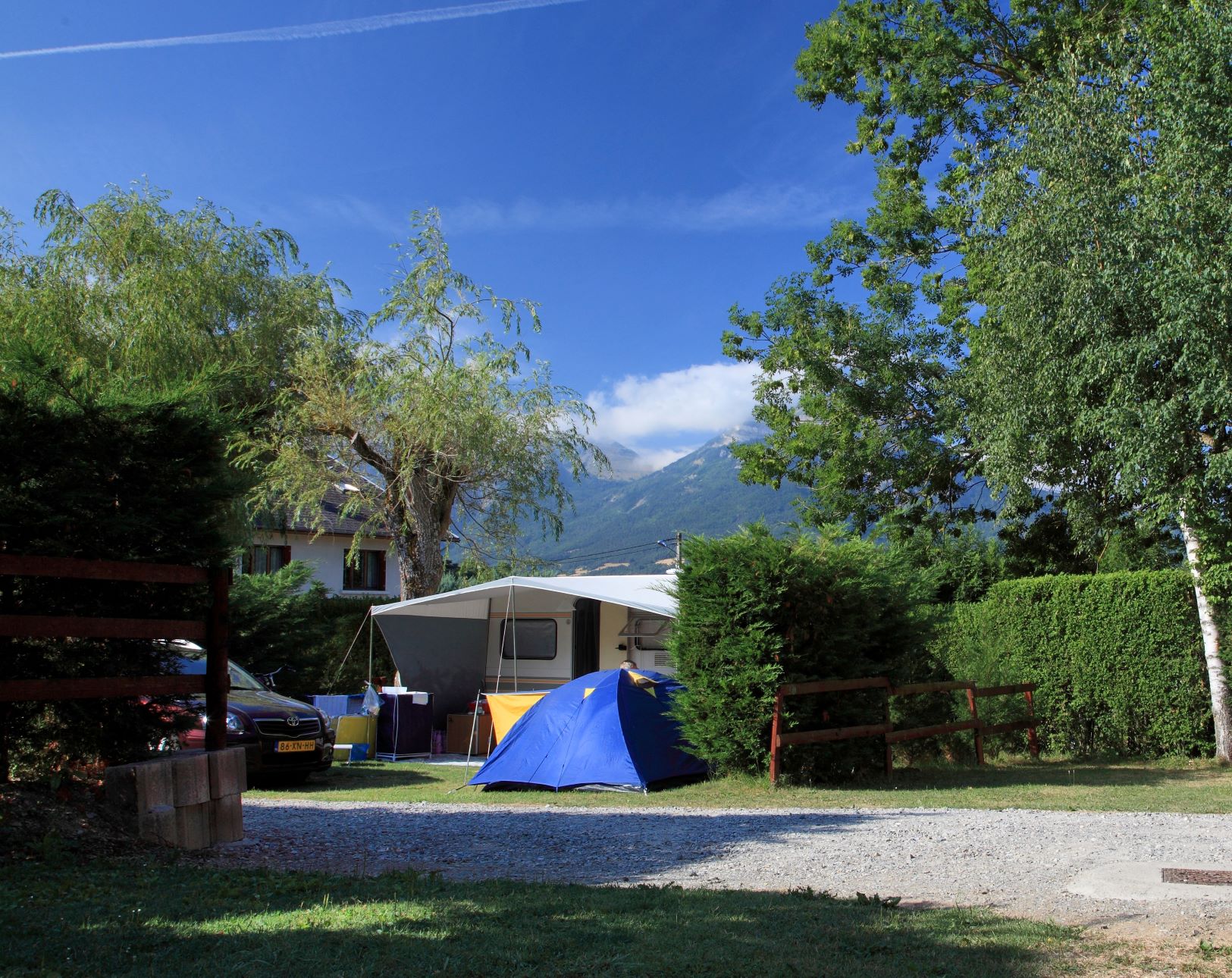 Pitch - Comfort Package (1 Tent, Caravan Or Motorhome / 1 Car / Electricity 6A) - Camping Belvédère de l'Obiou