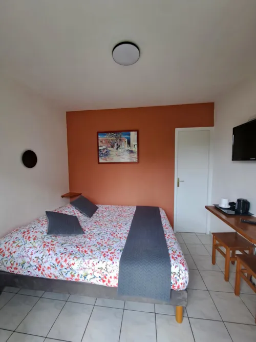 Bedroom - Bed & Breakfast Rose - image n°7 - Camping Belvédère de l'Obiou