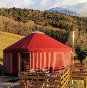  - Yourte 1 chambre 1 salle de bain + WC + Spa privatif - Camping du Buisson