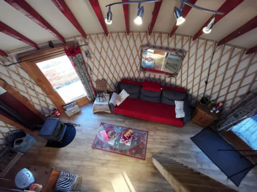 Location - Yourte 1 Chambre 1 Salle De Bain + Wc + Spa Privatif - image n°2 - Camping du Buisson