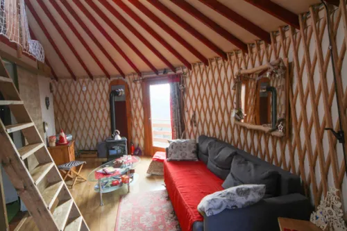 Location - Yourte 1 Chambre 1 Salle De Bain + Wc + Spa Privatif - image n°5 - Camping du Buisson
