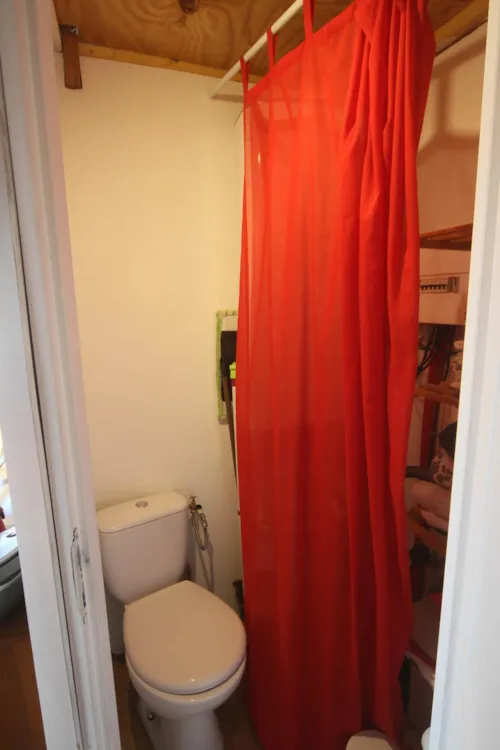 Location - Yourte 1 Chambre 1 Salle De Bain + Wc + Spa Privatif - image n°9 - Camping du Buisson