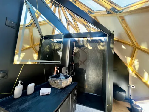 Huuraccommodatie(s) - Zome Met Sauna En Privé-Spa - image n°6 - Camping du Buisson