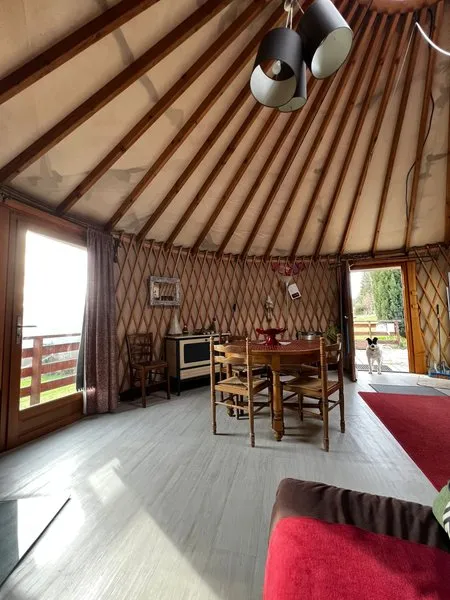 Mietunterkunft - Jurte  1 Zimmer 1 Badezimmer + Wc + Spa - image n°8 - Camping du Buisson