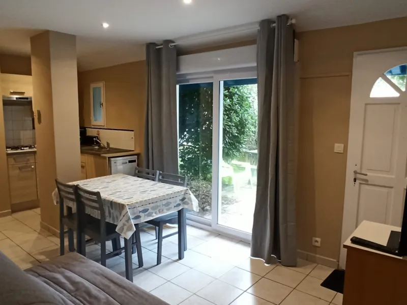 Appartement 42M², 2 Chambres, Rez De Jardin