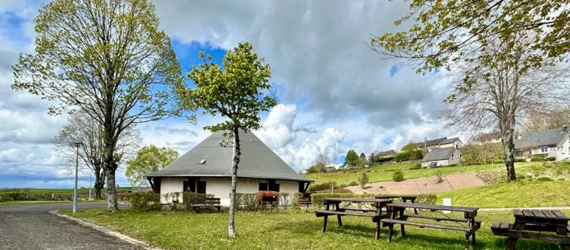 Forfait Camping (Emplacement + 1 Véhicule)