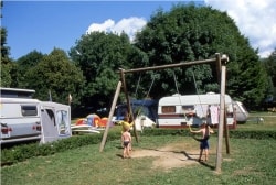Kampeerplaats(en) - Standplaats Pakketprijs Wandelaar Per Voet Of Per Fiets Met Tent - Flower Camping Ser Sirant