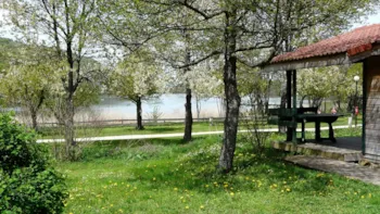 Mietunterkunft - Chalet Confort 27 - 30M² - 2 Schlafzimmer + Überdachte Terrasse + Tv + Spüllmachine - Flower Camping Ser Sirant