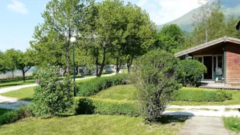 Stellplatz - Stellplatz Pauschale Wanderer Oder Radfahrer Mit Zelt - Flower Camping Ser Sirant