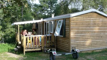 Mietunterkunft - Mobilheim Confort Riviera 32M² - 3 Zimmer + Halbüberdachte Terrasse 15M² + Tv - Flower Camping Ser Sirant