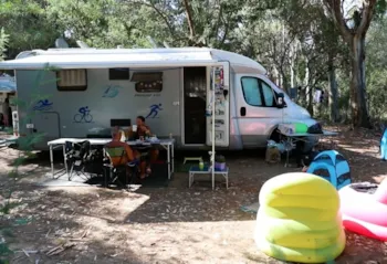 Stellplatz - Stellplatz Wohnmobil - - Camping U Pinarellu