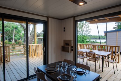Chalet Sunnionu with Rooftop + pond view Exclusive