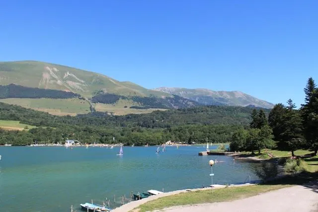 Camping Au Pré Du Lac