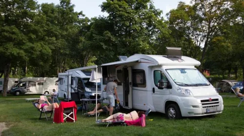 Emplacement - Emplacement - image n°5 - Camping Au Pré Du Lac