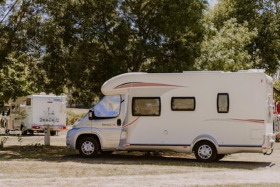 Camping package (pitch, 2 people, 1 vehicle)