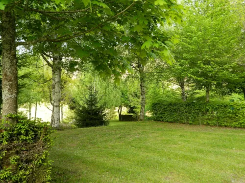Emplacement - Emplacement Camping - image n°3 - Camping Les 7 Laux