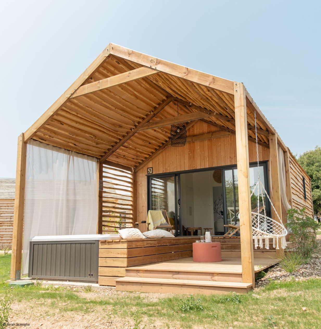 Damona Lodges — Photo 2