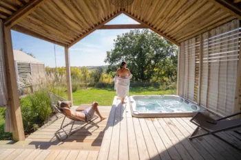 Huuraccommodatie(s) - Lodge Suite Et Spa - Rustique - Damona Lodges