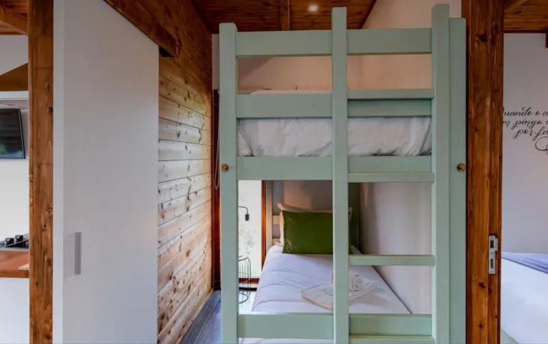 Bungalow Family Wood