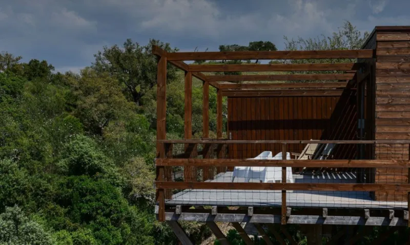 Bungalow Compact Wood