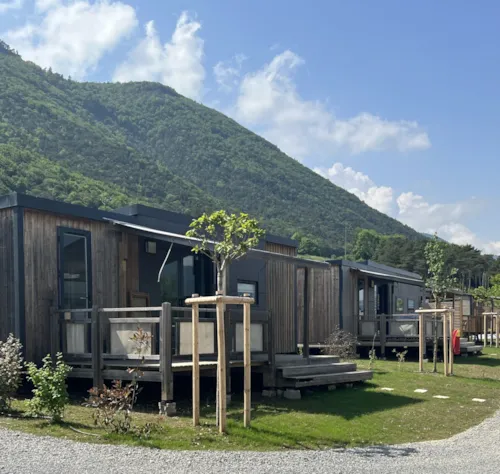 Mietunterkunft - Mobilheim Taos Grand Confort Mit Blick Auf Den See, 2 Schlafzimmer, 2 Badezimmer - image n°1 - Camping D'Herbelon