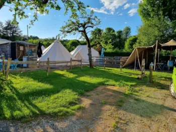 Kampeerplaats(en) - Tentplaats - Camping Le Hameau des Pêcheurs