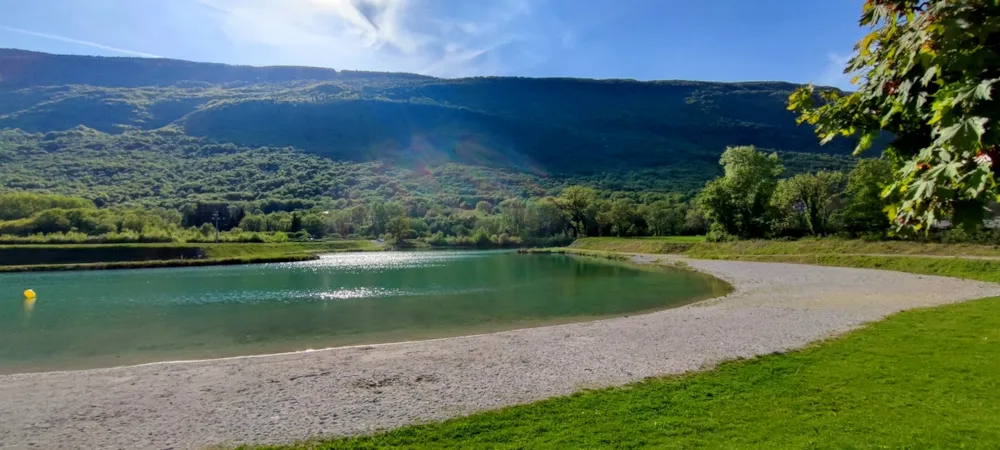 Camping d'Anglefort - Lac de Mansin - image n°7 - Ain
