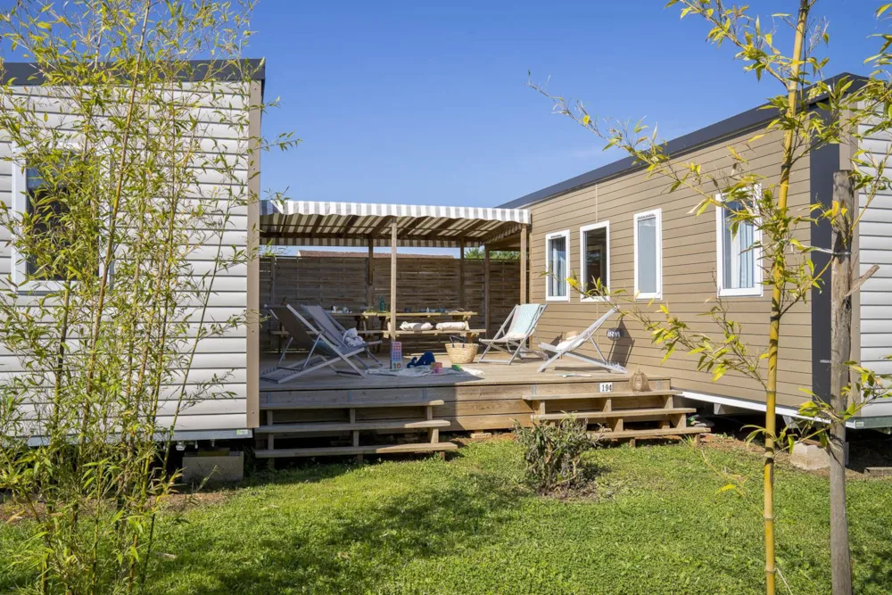 Mietunterkunft - Mobilheim Friends 5 Schlafzimmer **** - Camping Sandaya Le Carbonnier