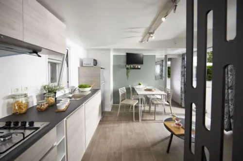 Mietunterkunft - Mobilheim Ciela Privilège - 2 Schlafzimmer - 2 Bäder - Geschirrspüler, Grill - image n°4 - Camping Le Bontemps