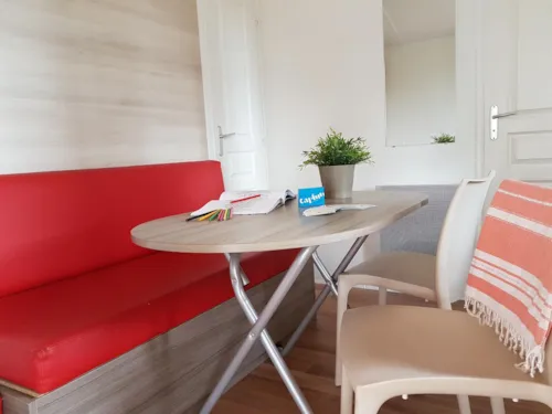 Accommodation - Mobile Home Mini Habana Duo Top Tv 19M² - image n°4 - Capfun - Camping Caravaneige L'Oursière