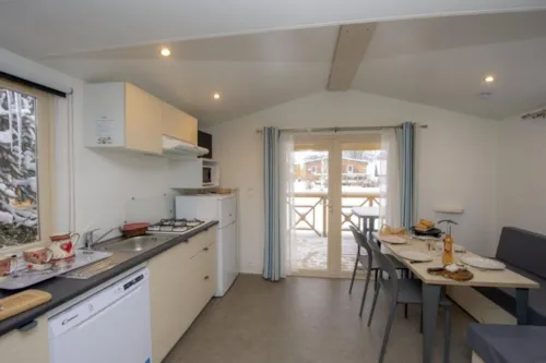 Accommodation - Mobile Home Habana Top Tv  24M² - image n°2 - Capfun - Camping Caravaneige L'Oursière