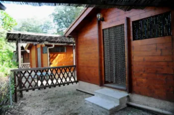 Mietunterkunft - Hütte - 2 Schlafzimmer - 24 M² - - Camping La Vallée
