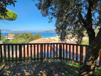 Mietunterkunft - Hütte - 2 Schlafzimmer - 37 M² - - Camping La Vallée