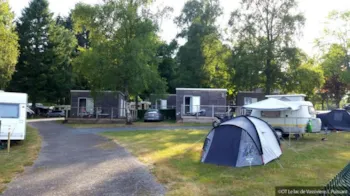 Stellplatz - Stellplatz Mit Strom - Camping Paradis Les Deux Iles