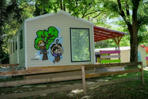 Accommodation - Le Paradis (2 Bedrooms, 40 M², Air-Conditioned) ✨✨✨ - image n°3 - Camping Le Bois de Cornage