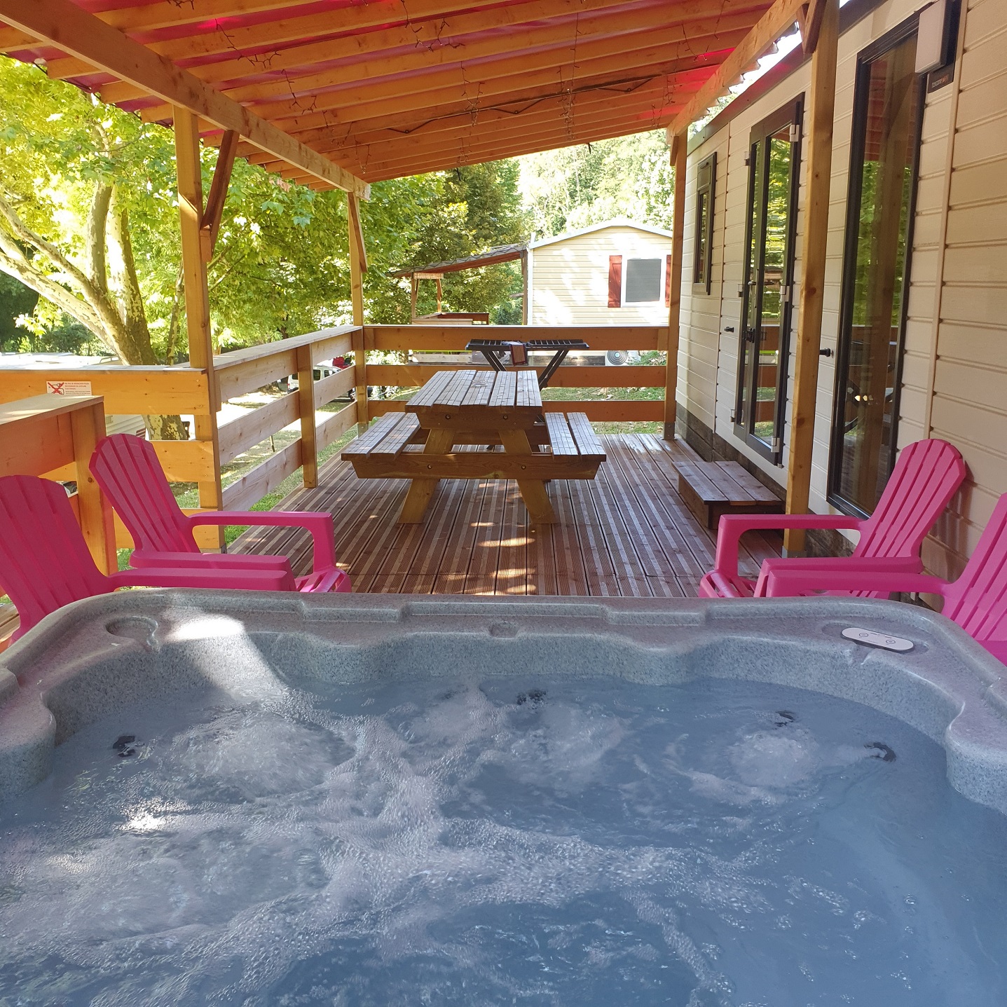 Accommodation - L'eden (3 Bedrooms, 40 M², Air-Conditioned , Spa) - Camping Le Bois de Cornage