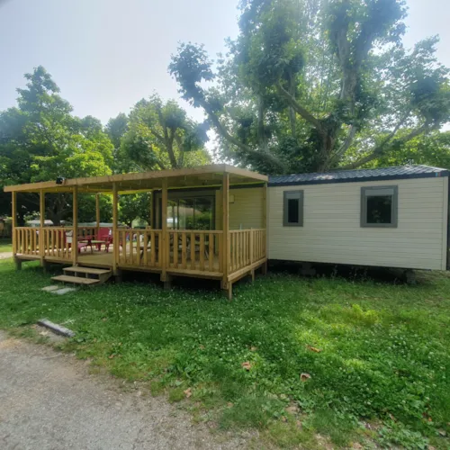 Huuraccommodatie(s) - Le Grand-Bonheur (3 Slaapkamers, 36 M², Airconditioning) ❤️❤️❤️❤️❤️❤️ - image n°1 - Camping Le Bois de Cornage