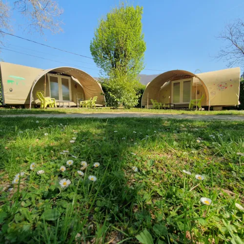 Accommodation - L'aventure Quatro (No Water, 2 Bedrooms, 16 M²) 🍀🍀🍀🍀 - image n°2 - Camping Le Bois de Cornage
