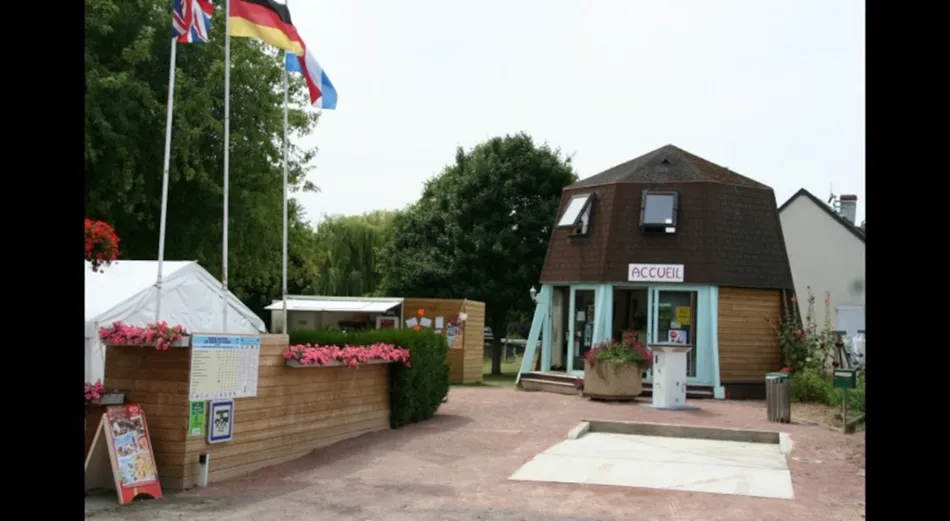 Camping Onlycamp Les Bords de Vienne