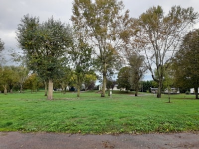 Camping package (pitch, 2 people, 1 vehicle)