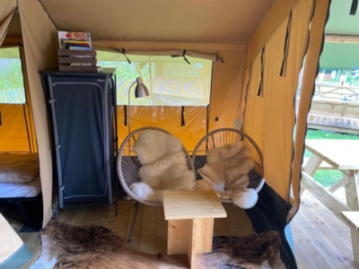 Lodge tent — 4