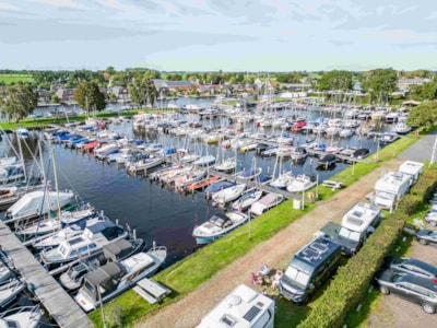 Motor home pitch at the harbor — 3
