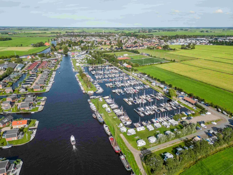 Emplacement Camping-Car Au Port