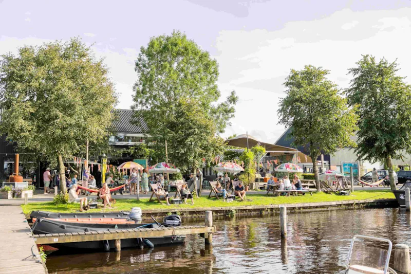 Emplacement Camping-Car Au Port